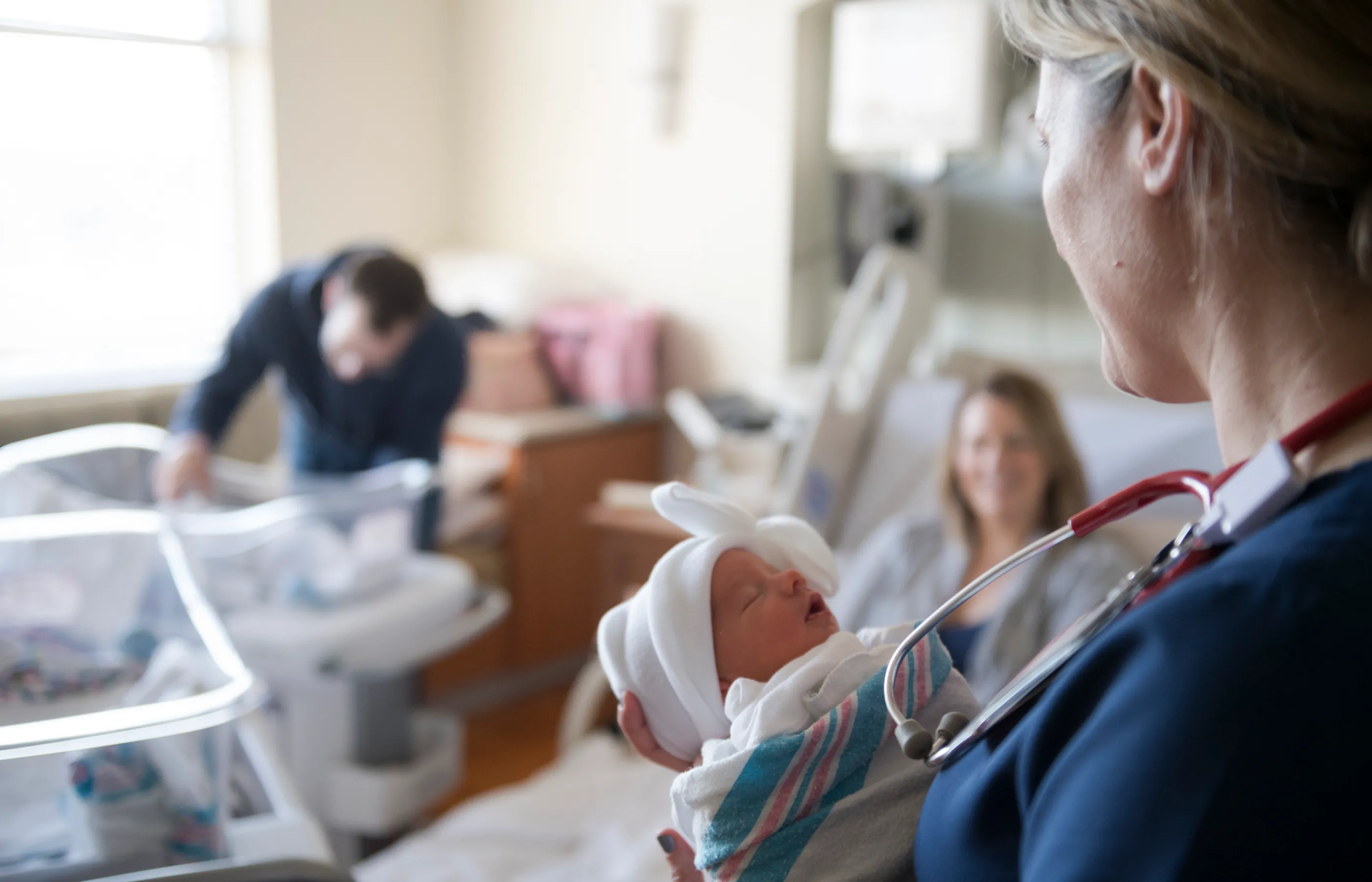 Children's Hospital of Georgia installs nursing pods for new moms – Jagwire